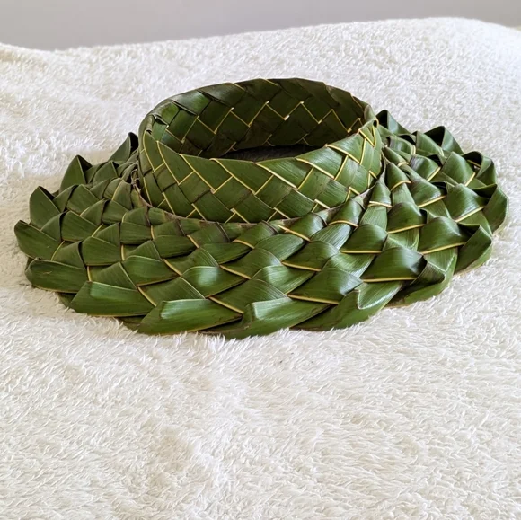 Leaf Hat Green Brown Red - Picture 8 of 14